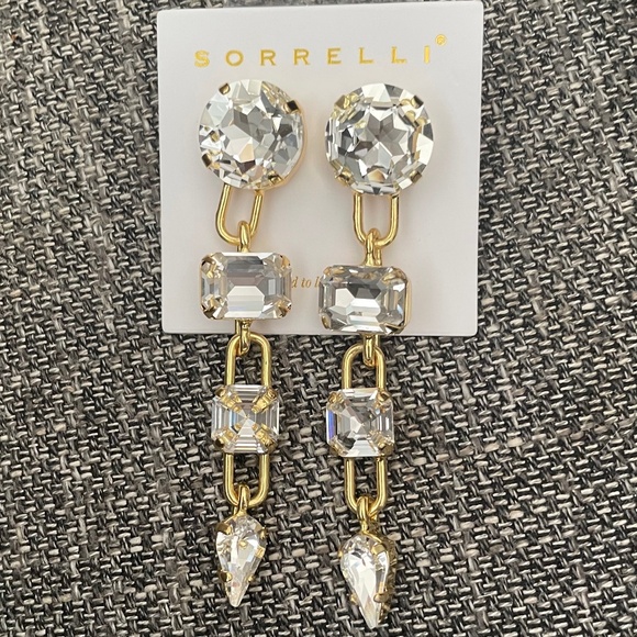 Sorrelli Kelly Statement Dangle Earrings Bright Gold and Crystal Paperclip NEW - Picture 1 of 4